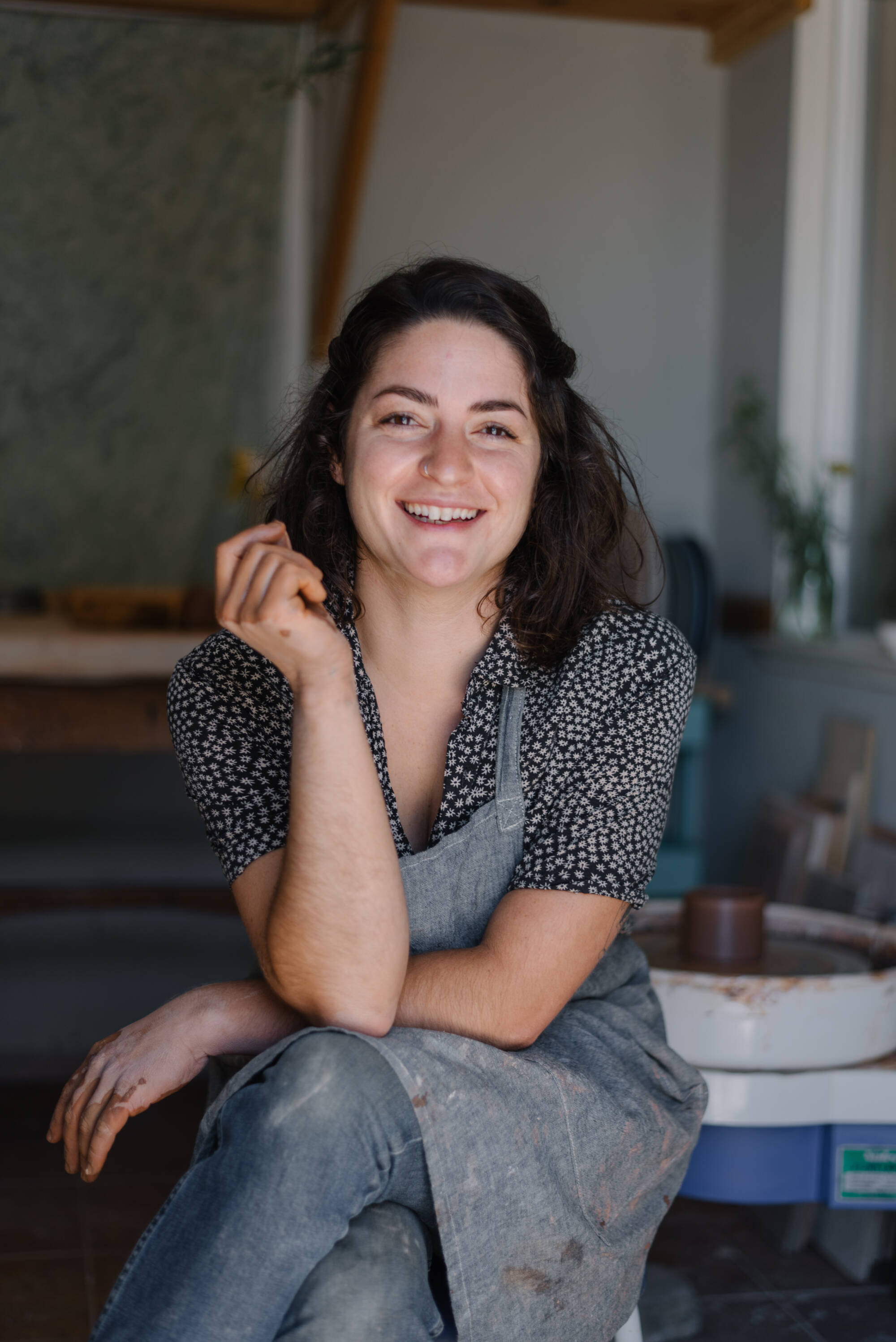 headshot of visarts teacher Alexandra Barao