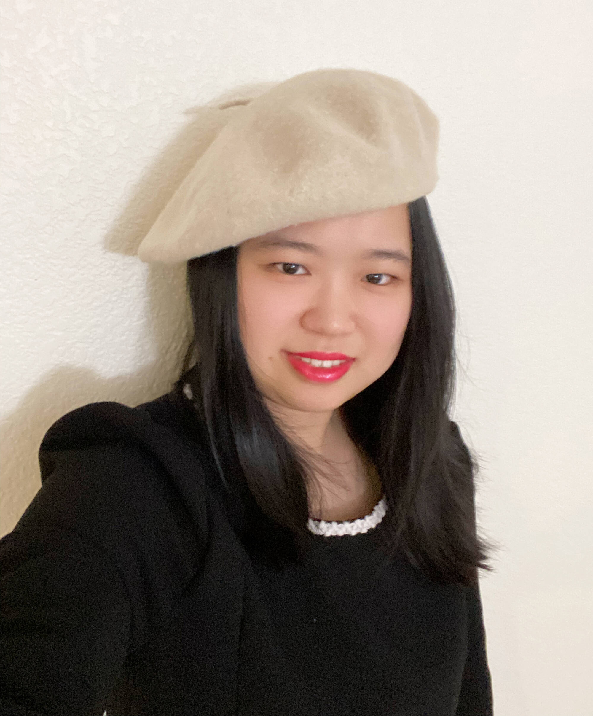 headshot of visarts teacher Feixue Mei