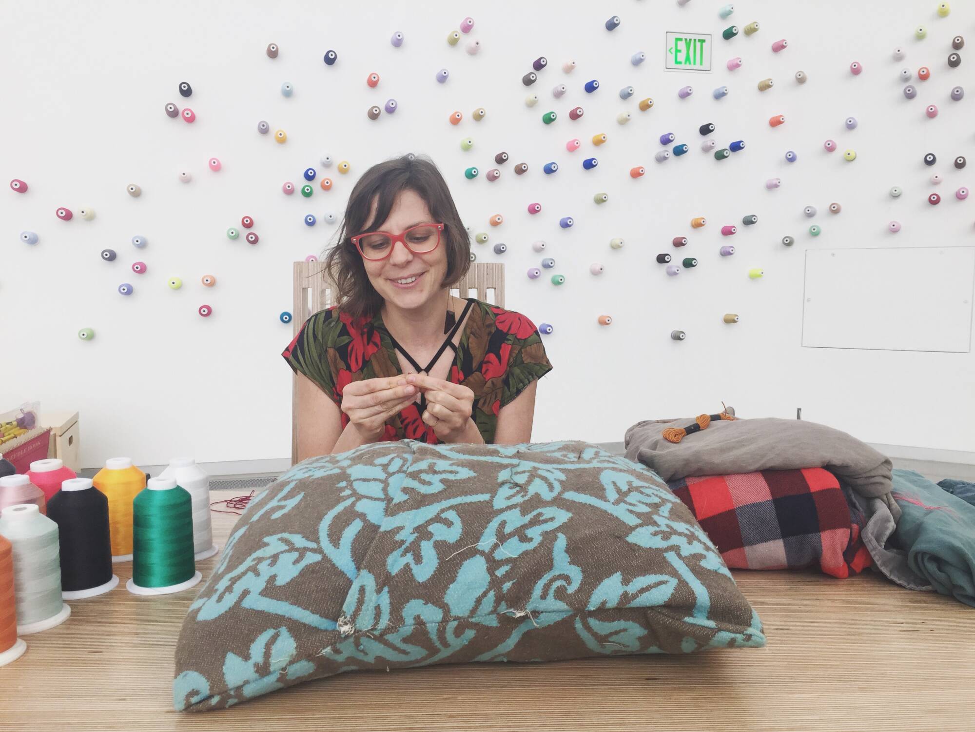 headshot of visarts teacher Lisa Hutchinson