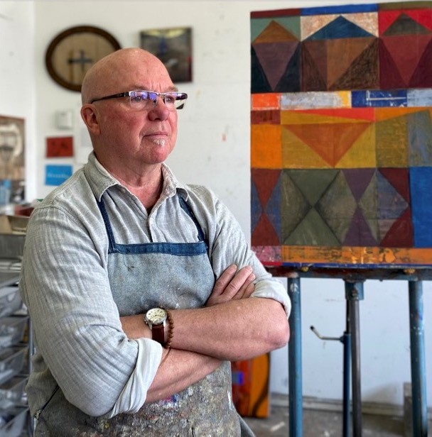 headshot of visarts teacher Mark Eanes