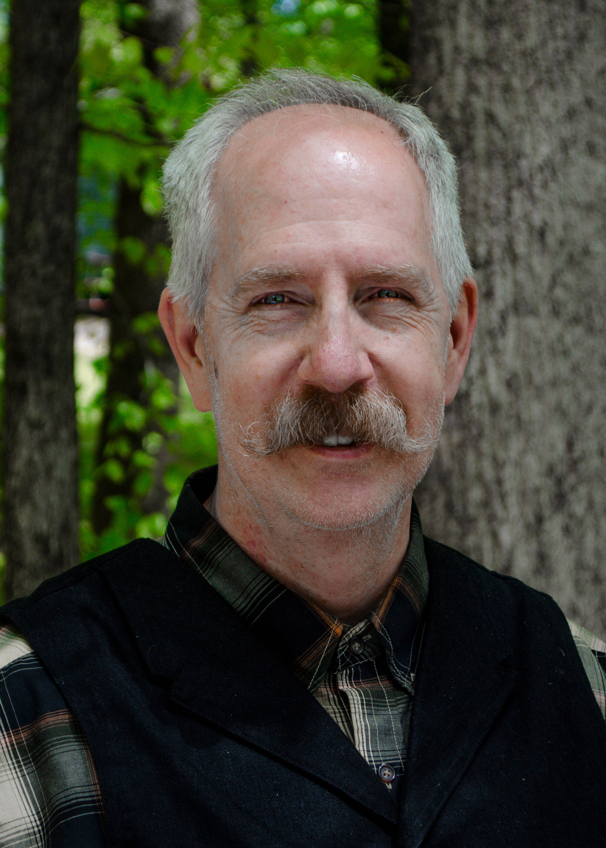 headshot of visarts teacher Stephen Palmer