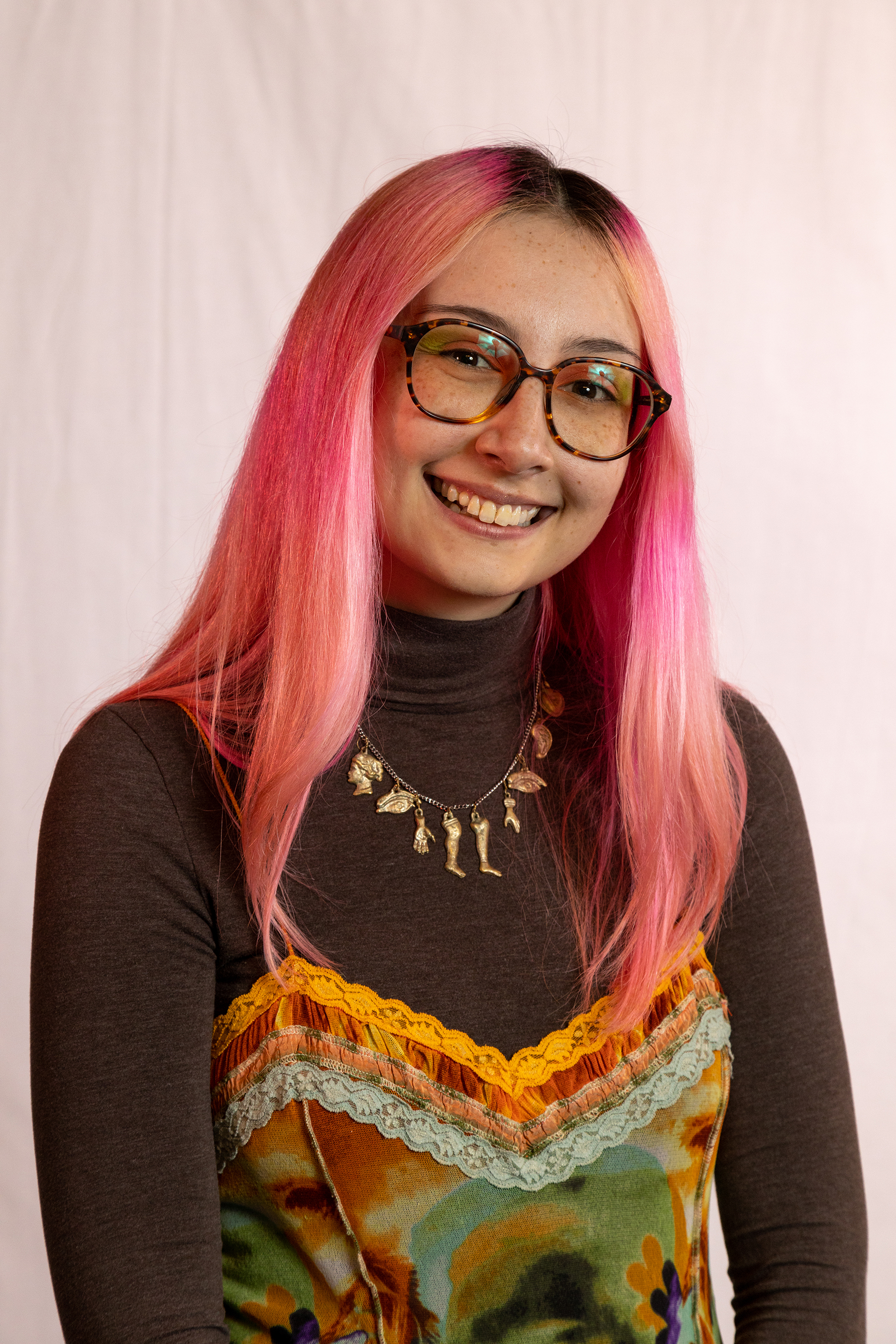 headshot of visarts teacher Tess Wladar